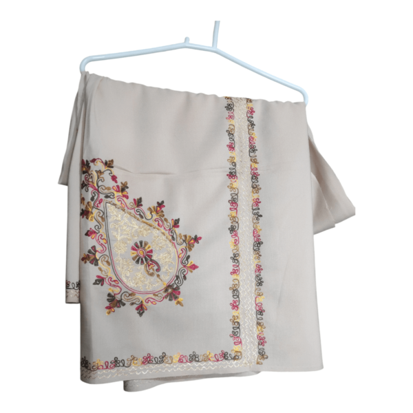 Embroidery Shawl All Seasons