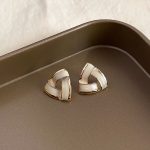 Silver Pearl White Earrings - Image 2