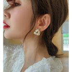 Silver Pearl White Earrings - Image 4