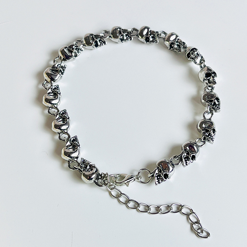O1CN01FBk2BZ2Lo3lz53Wgf_2216053279738-0-cib.jpeg 3D Skull Chain Bracelet - Image 1